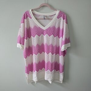 Honeyme Pink and White Chevron Short Sleeve Top